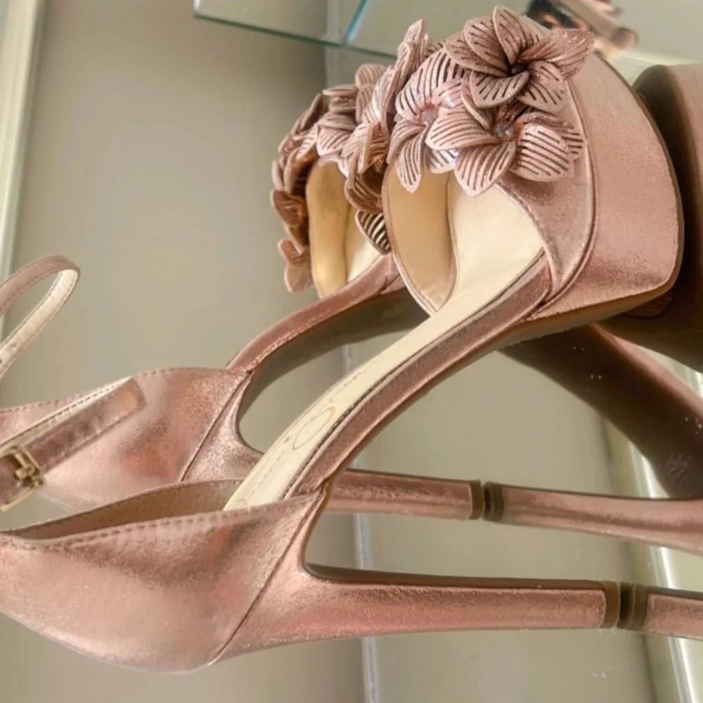 Jessica Simpson Rose Gold Heels - Picture 6 of 6